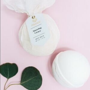 Musee Amazing Grace Bath Bomb